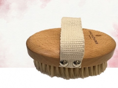 OFFRE DU MOMENT : BROSSE DE MASSAGE OFFERTE